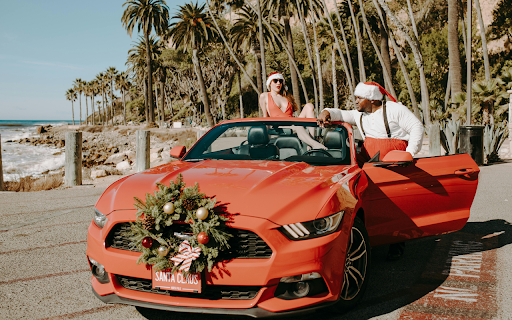 Red Mustang with a Christmas Wreath  from Chrome web store to be run with OffiDocs Chromium online