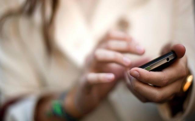 La recherche inversée de téléphone depuis la boutique en ligne Chrome doit être exécutée avec OffiDocs Chromium en ligne