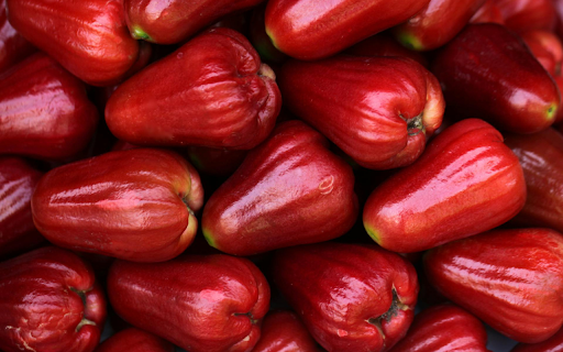 Ripe red guava fruits  from Chrome web store to be run with OffiDocs Chromium online