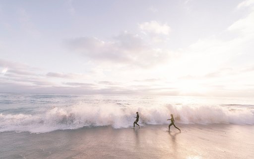 Run before the ocean waves  from Chrome web store to be run with OffiDocs Chromium online