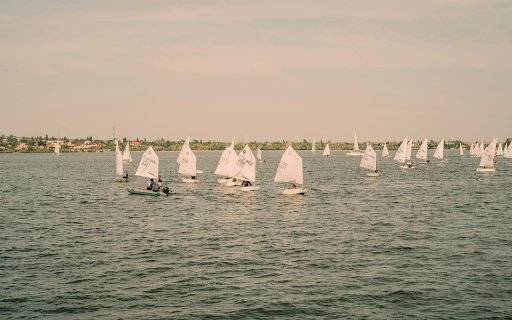 Sailboats Full of Wind  from Chrome web store to be run with OffiDocs Chromium online