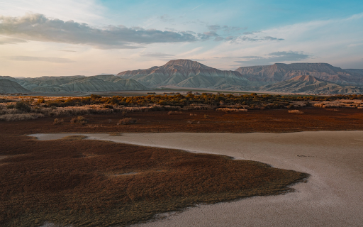 sandy desert and mountain ranges  from Chrome web store to be run with OffiDocs Chromium online