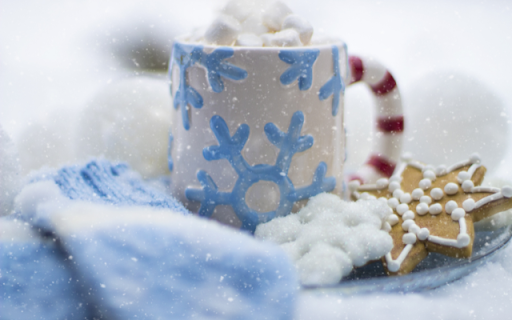 Snowflake Mug and Star Shaped Cookie: A Cozy Winter Delight  from Chrome web store to be run with OffiDocs Chromium online