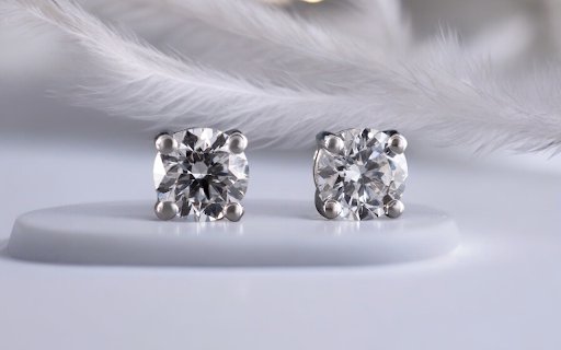 Sparkling earrings from Chrome web store to be run with OffiDocs Chromium online Sparkling earrings from Chrome web store to be run with OffiDocs Chromium online