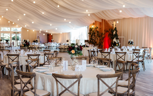 Sparkling Wedding  from Chrome web store to be run with OffiDocs Chromium online