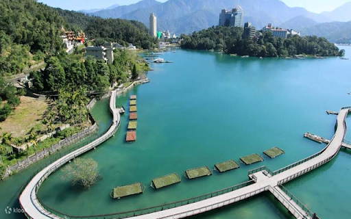 Sun Moon Lake  from Chrome web store to be run with OffiDocs Chromium online
