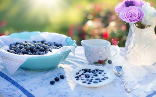 TBlueberries dipped in milk  from Chrome web store to be run with OffiDocs Chromium online