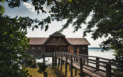 Thatched house on the river  from Chrome web store to be run with OffiDocs Chromium online