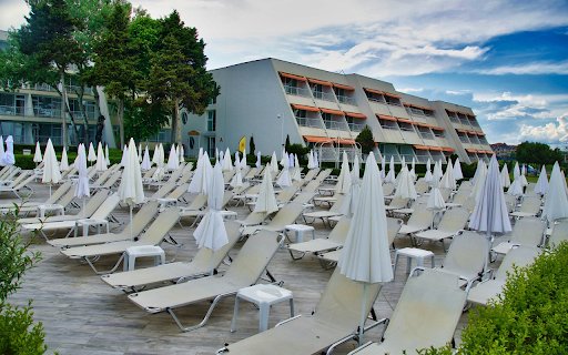umbrella forest resort  from Chrome web store to be run with OffiDocs Chromium online