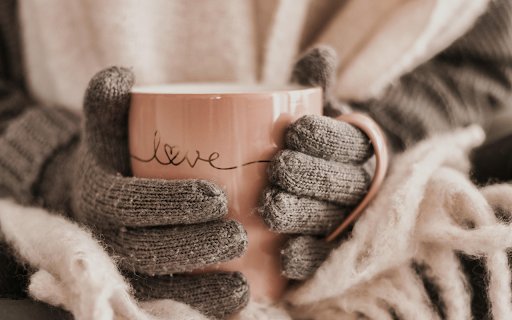Warm Love in Winter  from Chrome web store to be run with OffiDocs Chromium online