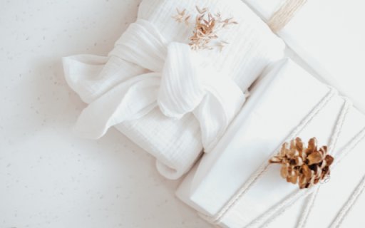 White Christmas Gift Boxes: A Symbol of Purity and Festive Joy  from Chrome web store to be run with OffiDocs Chromium online