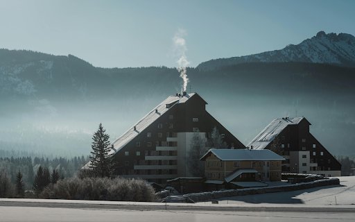 Winter Morning in Schladming, Austria  from Chrome web store to be run with OffiDocs Chromium online