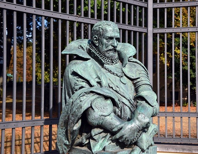 Free download sculpture statue figure art free picture to be edited with GIMP free online image editor