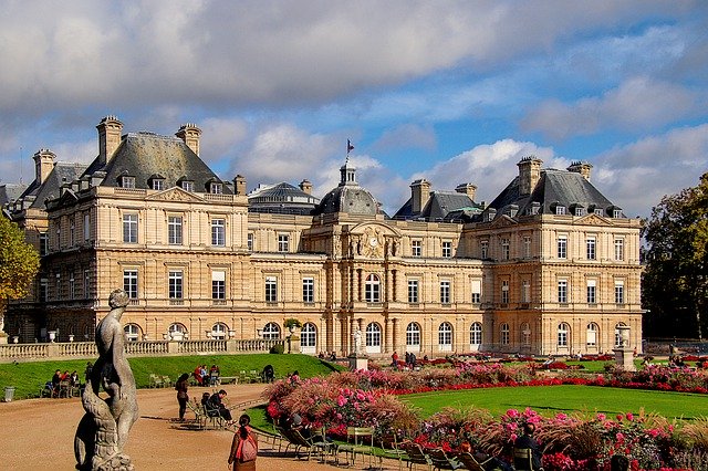 Muat turun percuma gambar percuma senate palais du luxembourg untuk diedit dengan editor imej dalam talian percuma GIMP