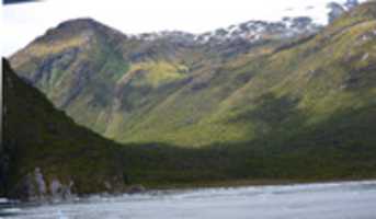 Бесплатно скачайте бесплатную фотографию или картинку Shifting shadow on Glacier Alley для редактирования с помощью онлайн-редактора GIMP