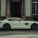 Side View of a White Mercedes Benz GT Class  screen for extension Chrome web store in OffiDocs Chromium