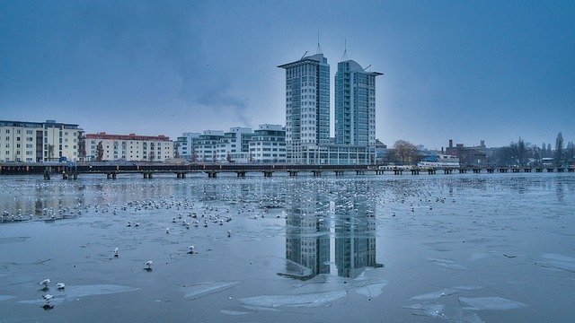 Descarga gratis rascacielos río casa amanecer berlín imagen gratis para editar con GIMP editor de imágenes en línea gratuito