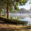 Small boat on the riverbank  screen for extension Chrome web store in OffiDocs Chromium