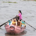 Small boats and tourists  screen for extension Chrome web store in OffiDocs Chromium