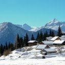 Snow covered village  screen for extension Chrome web store in OffiDocs Chromium