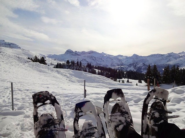 Kostenloser Download Schneeschuhe Winterberge - kostenloses Foto oder Bild zur Bearbeitung mit dem Online-Bildeditor GIMP