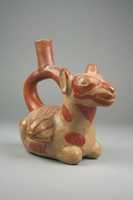 Bezpłatne pobieranie Stirrup Spout Bottle with Reclining Llama darmowe zdjęcie lub obraz do edycji za pomocą internetowego edytora obrazów GIMP