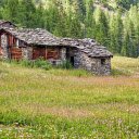 Stone huts on the hills  screen for extension Chrome web store in OffiDocs Chromium