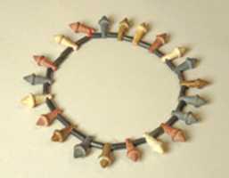 يمكنك تنزيل Stone Necklace with Mace Heads مجانًا أو صورة مجانية ليتم تحريرها باستخدام محرر الصور عبر الإنترنت GIMP
