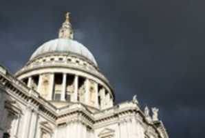 Free download St Pauls Cathedral in London free photo or picture to be edited with GIMP online image editor