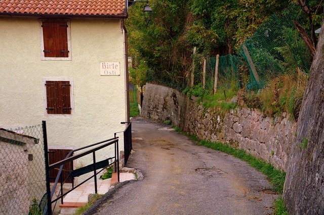 Free download street house mountain free picture to be edited with GIMP free online image editor
