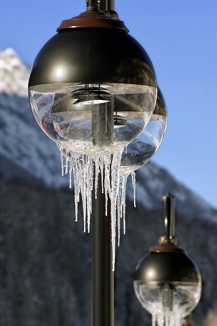 Unduh gratis lampu jalan gambar gratis musim dingin gunung yang dingin untuk diedit dengan editor gambar online gratis GIMP