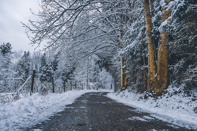 Безкоштовно завантажте безкоштовний шаблон фотографій Street Snow Winter для редагування в онлайн-редакторі зображень GIMP
