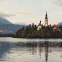 stunning castle perched on an island in Lake Mastre  screen for extension Chrome web store in OffiDocs Chromium
