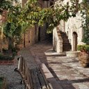 Sun Dappled Italian Alleyway  screen for extension Chrome web store in OffiDocs Chromium