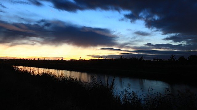 ດາວ​ໂຫຼດ​ຟຣີ​ຮູບ​ພາບ sunrise clouds ໃນ​ຕອນ​ເຊົ້າ​ຟຣີ​ທີ່​ຈະ​ໄດ້​ຮັບ​ການ​ແກ້​ໄຂ​ທີ່​ມີ GIMP ບັນນາທິການ​ຮູບ​ພາບ​ອອນ​ໄລ​ນ​໌​ຟຣີ​