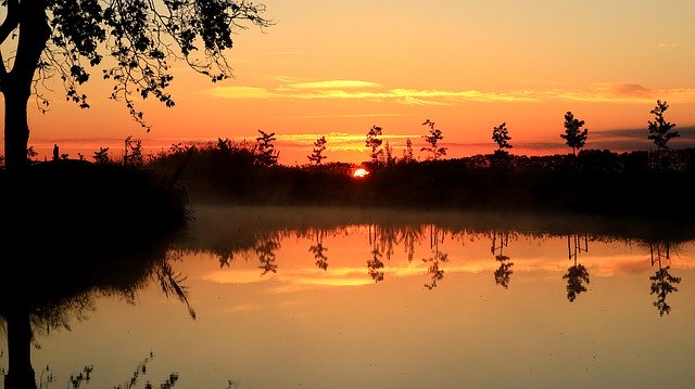 Free download sunrise pond silhouettes sun dusk free picture to be edited with GIMP free online image editor