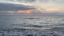 הורדה חינם Sunrise Waves Beach - סרטון חינם לעריכה עם עורך וידאו מקוון של OpenShot