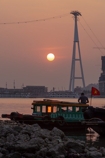 Free download sunset boat sea life sun free picture to be edited with GIMP free online image editor