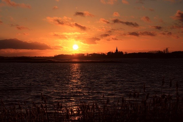 Gratis download Sunset Evening Sky - gratis foto of afbeelding om te bewerken met GIMP online afbeeldingseditor