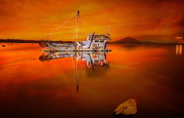 GIMP मुफ्त ऑनलाइन छवि संपादक के साथ संपादित करने के लिए सूर्यास्त के समय महासागर ऊंट जो मुफ्त चित्र डाउनलोड करें
