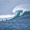 Surfing the ocean waves  screen for extension Chrome web store in OffiDocs Chromium