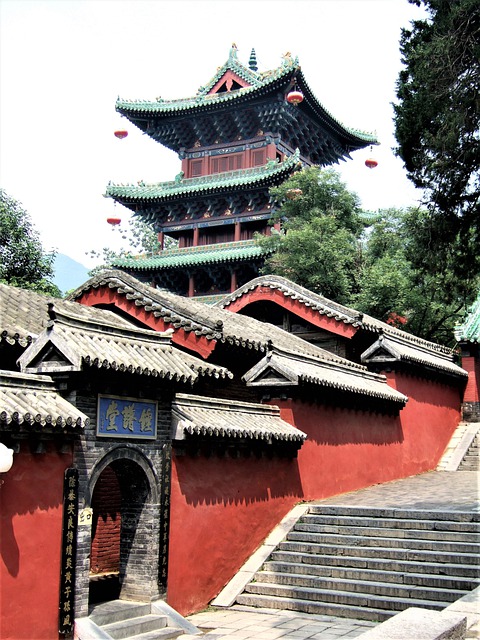 Téléchargement gratuit de l'image gratuite de la pagode du temple de la Chine traditionnelle à éditer avec l'éditeur d'images en ligne gratuit GIMP