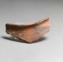 ດາວໂຫຼດຟຣີ Terracotta rim fragment of a closed vase free photo or picture to be edited with GIMP online image editor