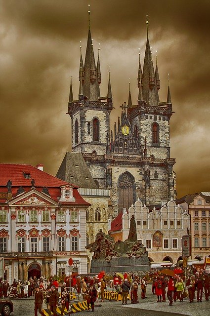 Téléchargez gratuitement l'image gratuite du beffroi des tours de la cathédrale à éditer avec l'éditeur d'images en ligne gratuit GIMP