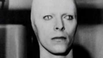 Unduh gratis foto atau gambar The Man Who Fell to Earth gratis untuk diedit dengan editor gambar online GIMP