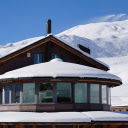The roof is full of snow  screen for extension Chrome web store in OffiDocs Chromium