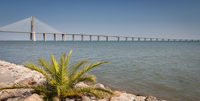 Free download the vasco da gama bridge free picture to be edited with GIMP free online image editor