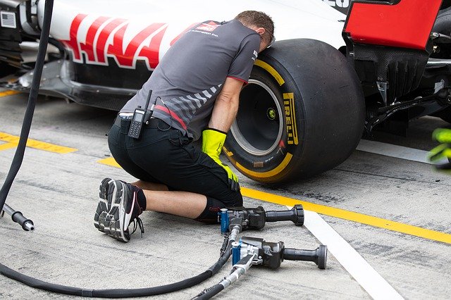 Free download tire mediation f1 tire service free picture to be edited with GIMP free online image editor