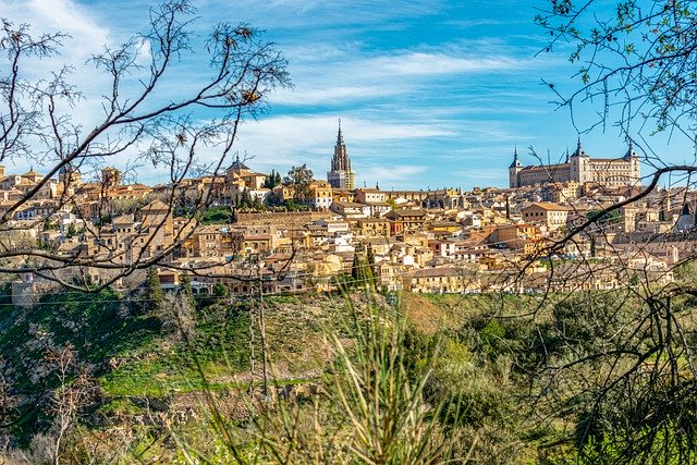 Téléchargement gratuit d'une image gratuite de la ville de Tolède, Castilla la Mancha, à modifier avec l'éditeur d'images en ligne gratuit GIMP