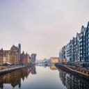 Tourist street by the river  screen for extension Chrome web store in OffiDocs Chromium
